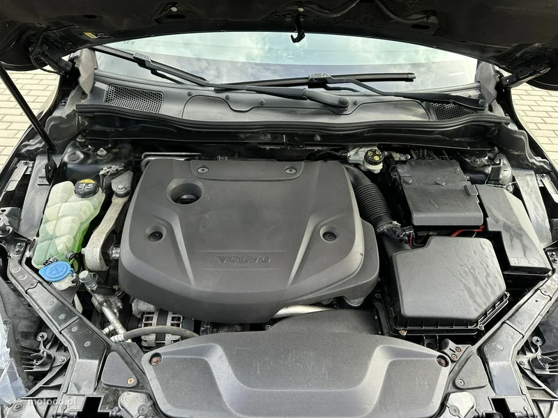 Volvo V40 28