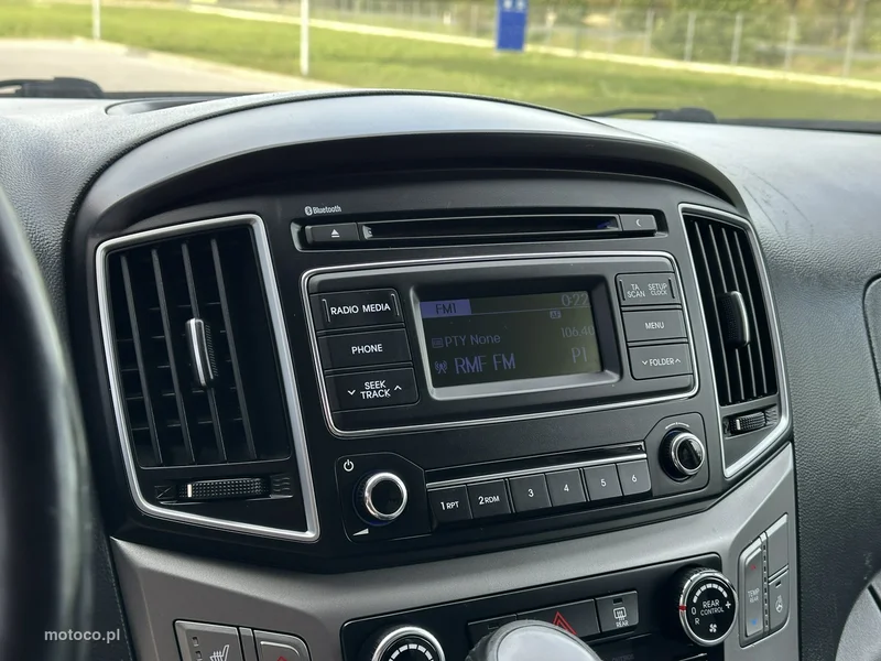 Hyundai H-1 20