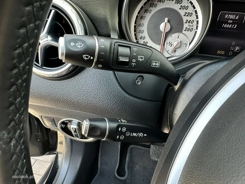 Mercedes-Benz GLA X156 GLA 200 19