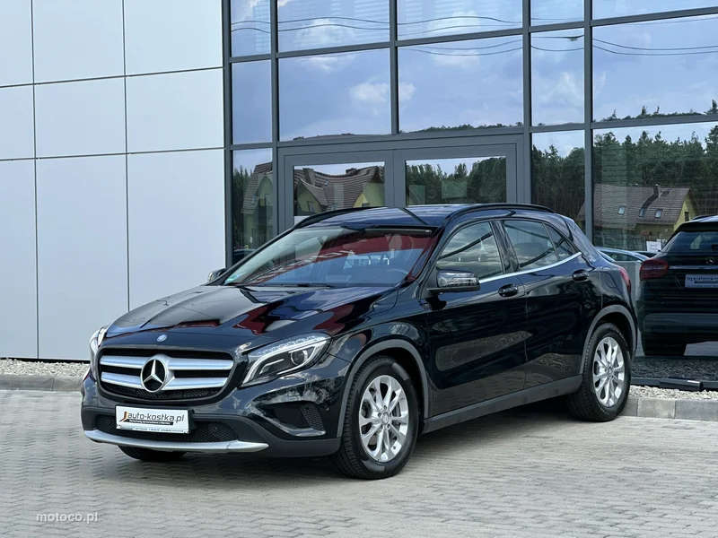Mercedes-Benz GLA X156 GLA 200 3