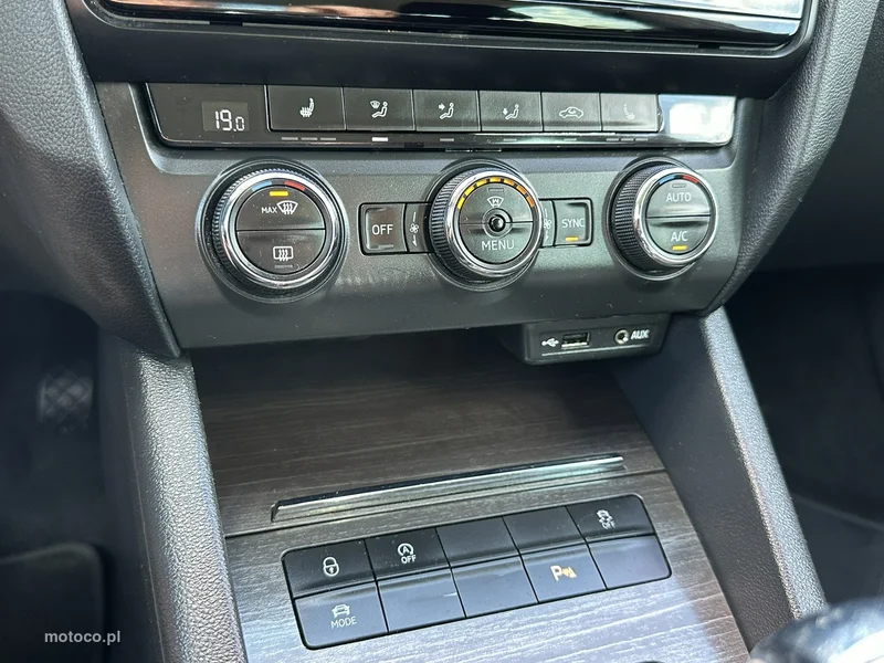 Skoda Octavia III 22