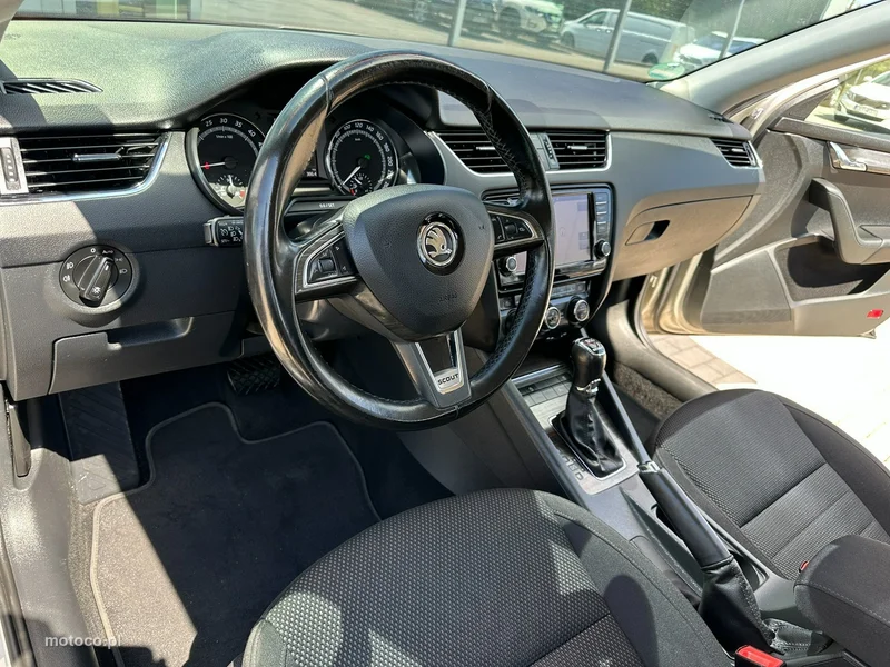 Skoda Octavia III 9