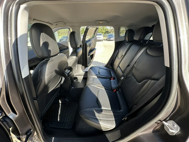 Jeep Compass 12
