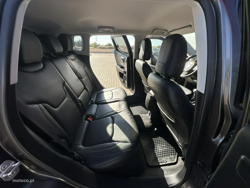 Jeep Compass 13