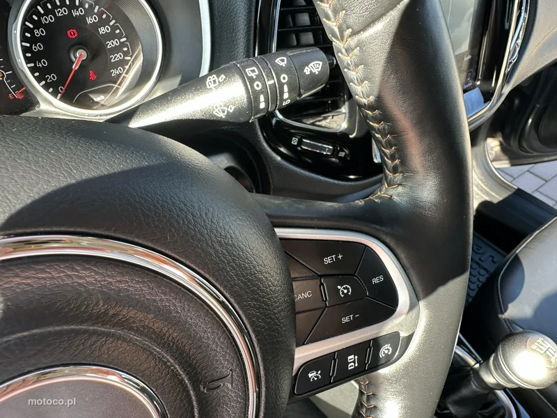 Jeep Compass 20