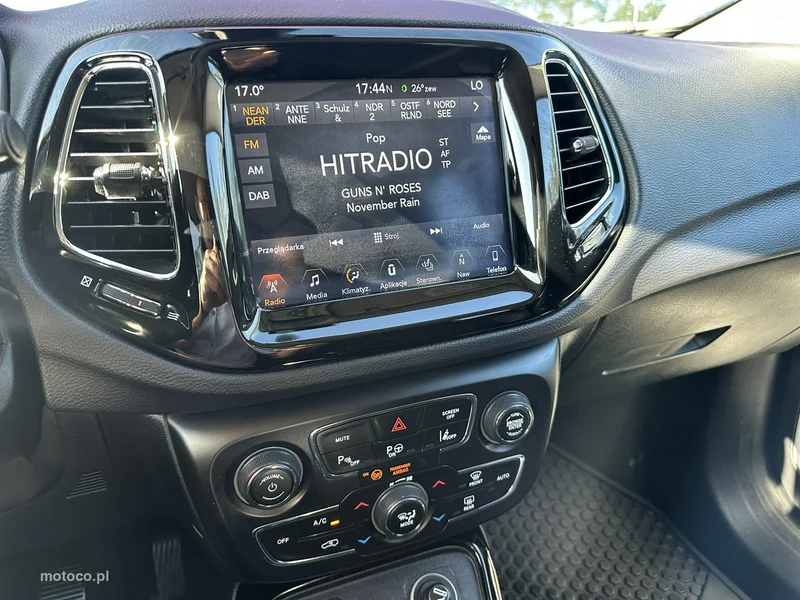 Jeep Compass 25