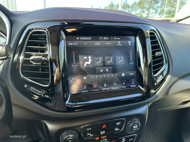 Jeep Compass 26