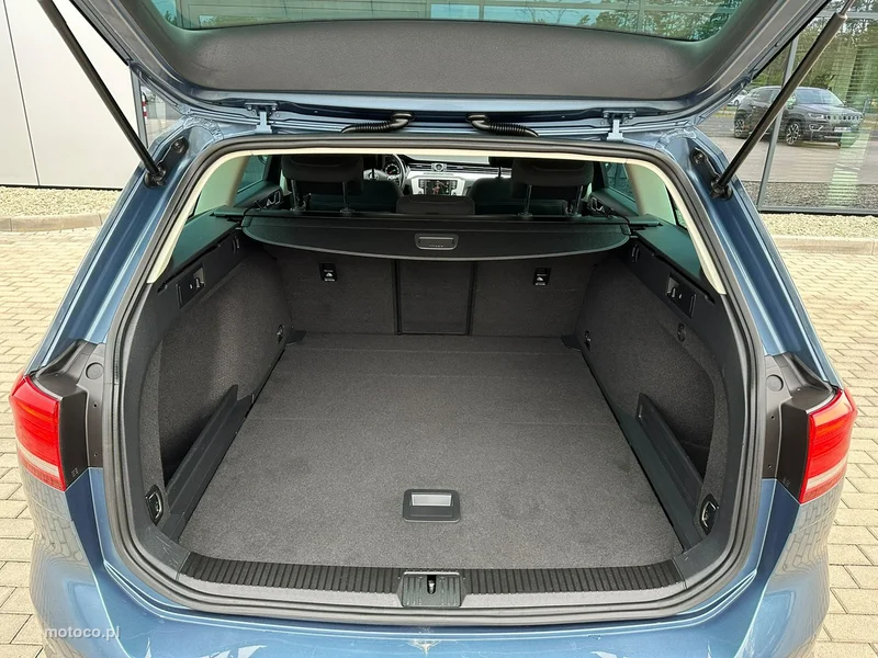 Volkswagen Passat Variant B8 29