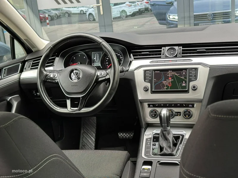 Volkswagen Passat Variant B8 10