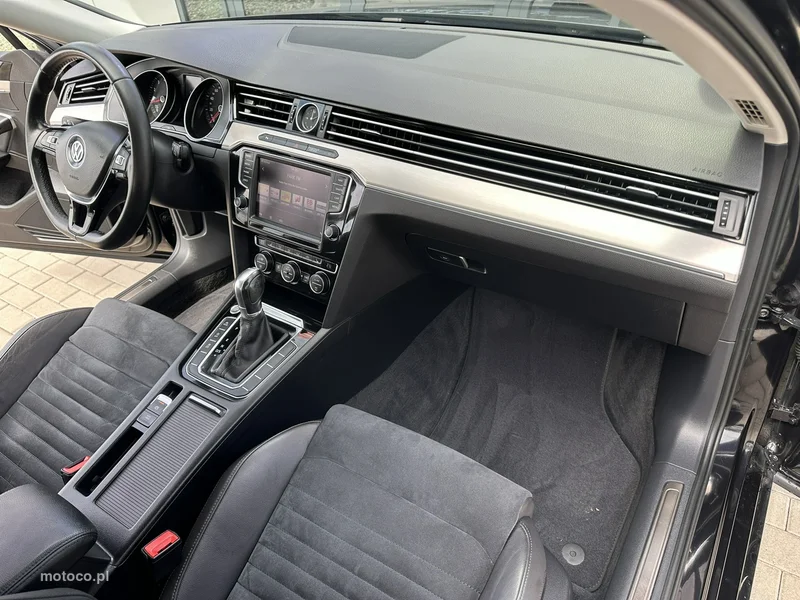 Volkswagen Passat Variant B8 14