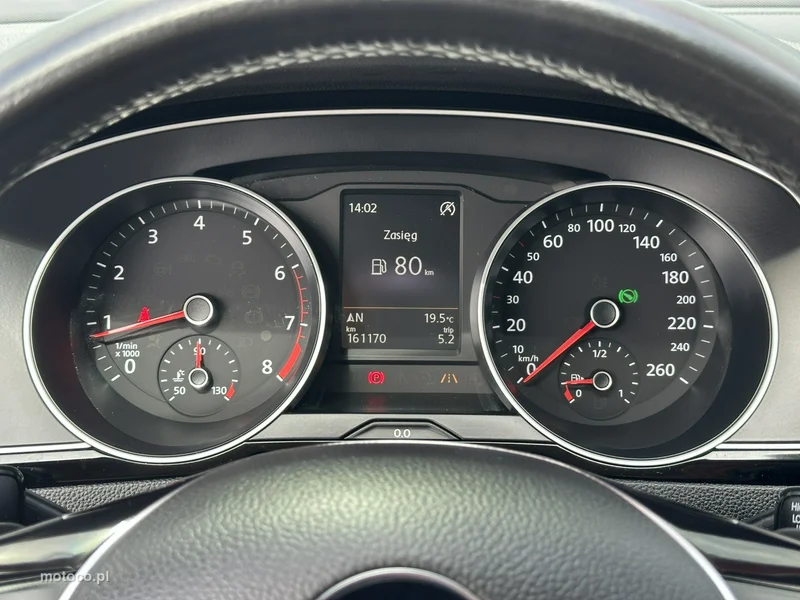 Volkswagen Passat Variant B8 15