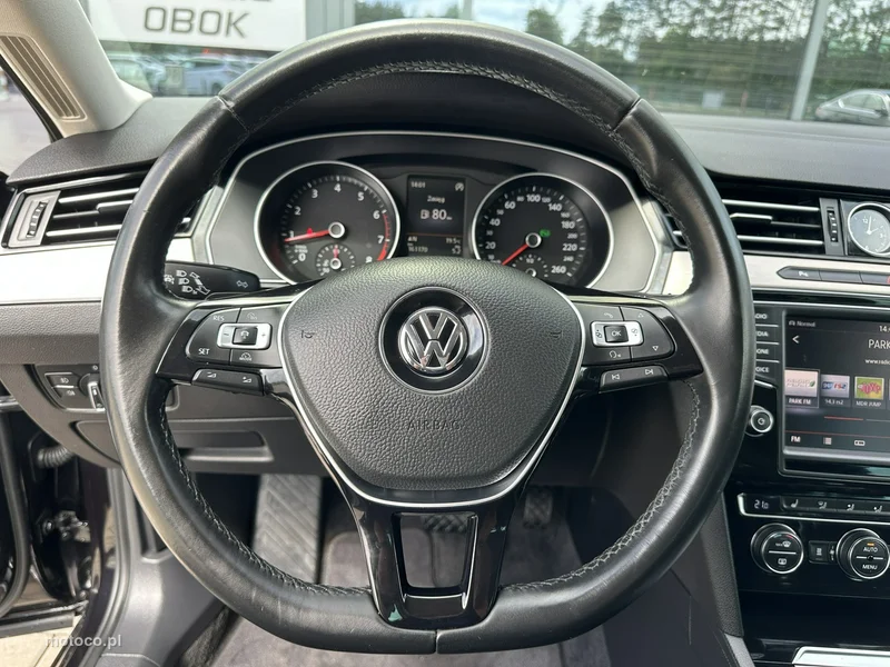 Volkswagen Passat Variant B8 17