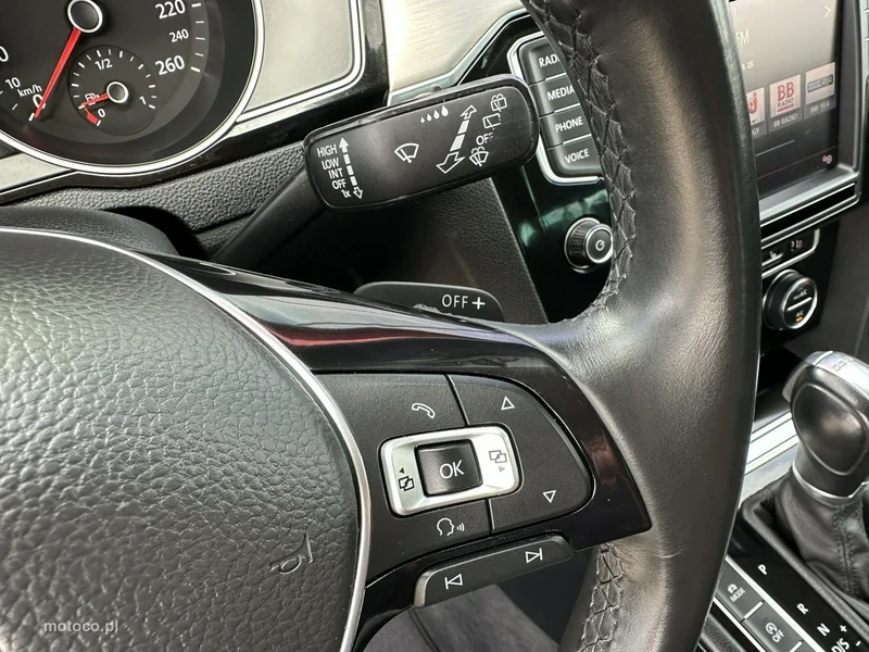 Volkswagen Passat Variant B8 19