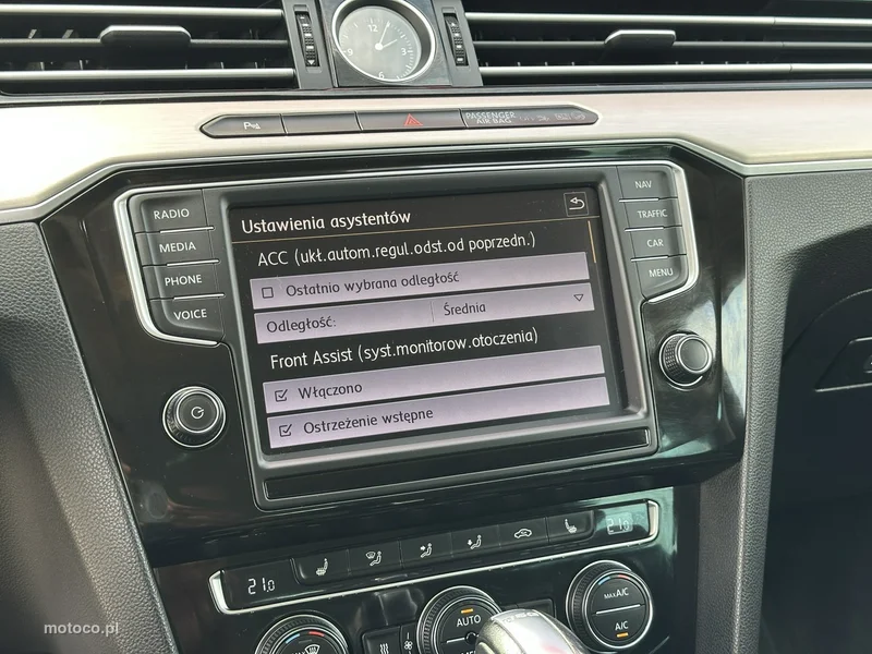 Volkswagen Passat Variant B8 25