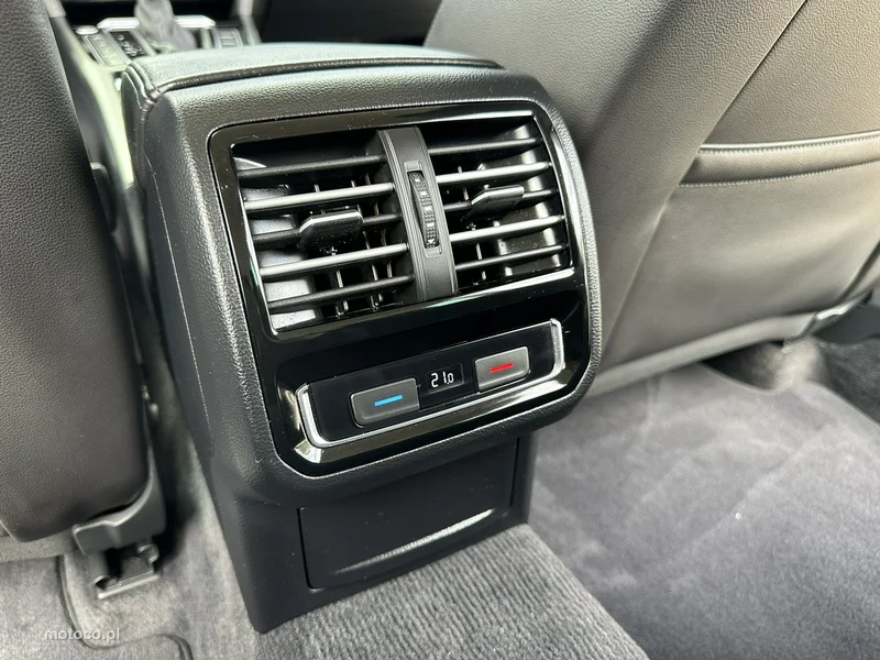 Volkswagen Passat Variant B8 31