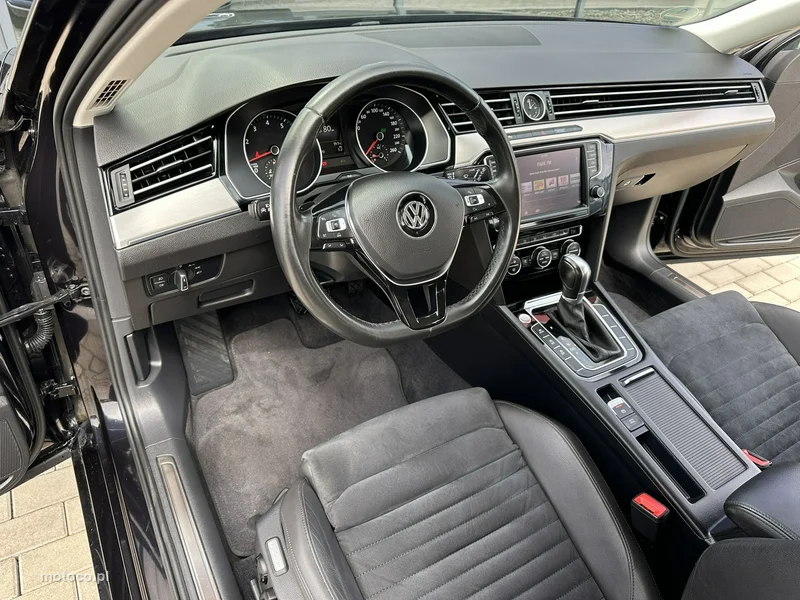 Volkswagen Passat Variant B8 9