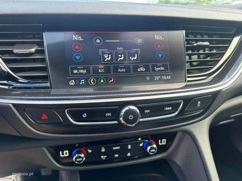 Opel Insignia B 26