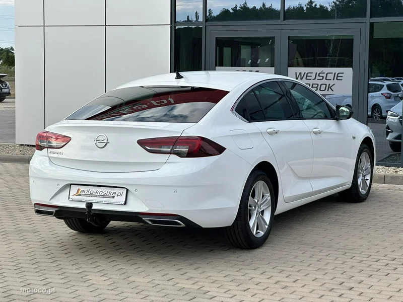 Opel Insignia B 6