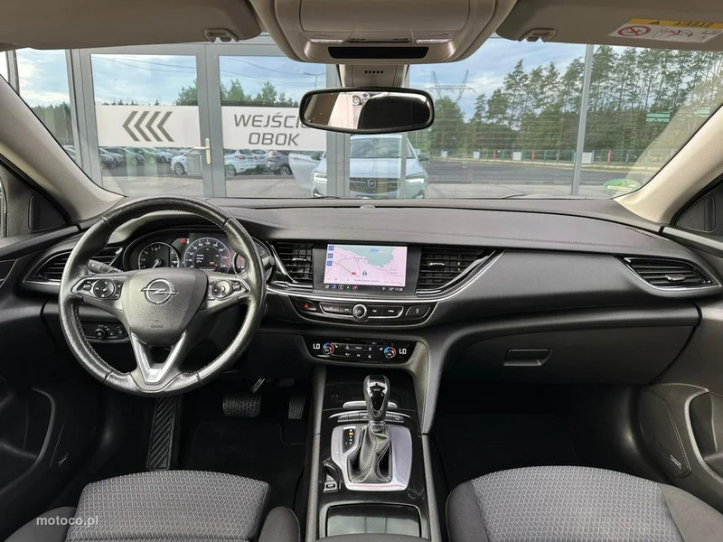 Opel Insignia B 8