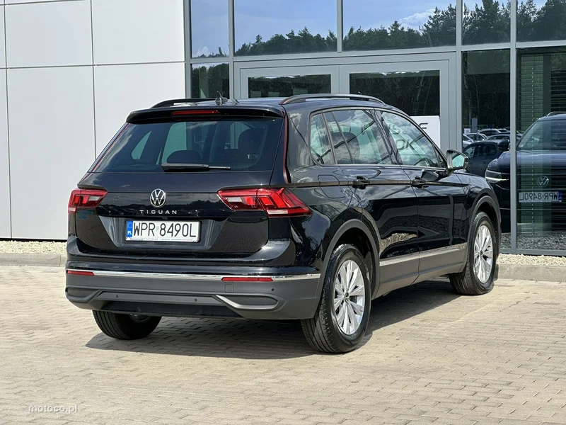 Volkswagen Tiguan AD 7