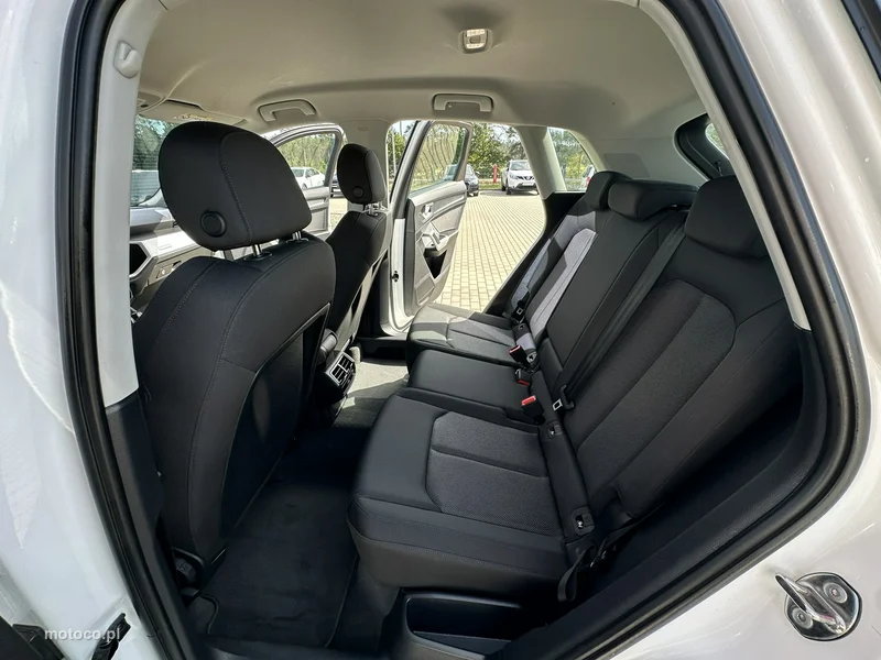 Audi Q3 F3 11