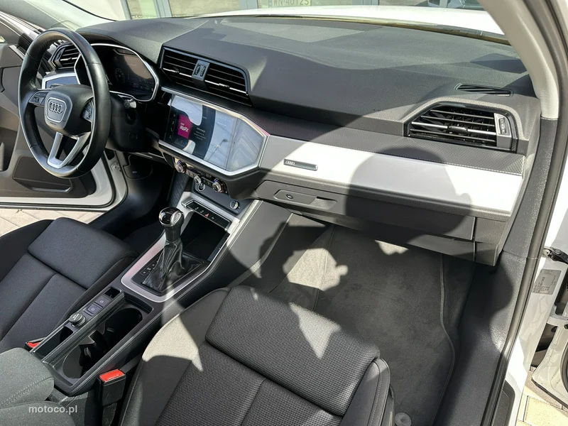 Audi Q3 F3 14