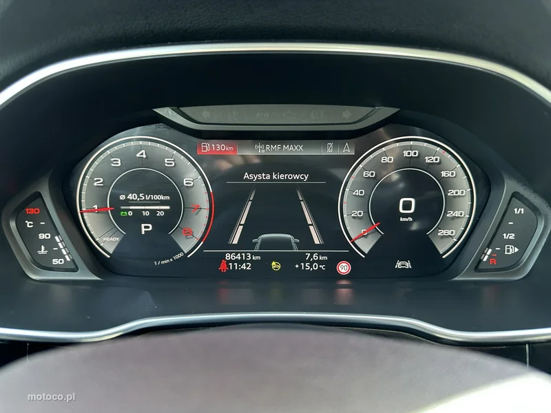 Audi Q3 F3 17