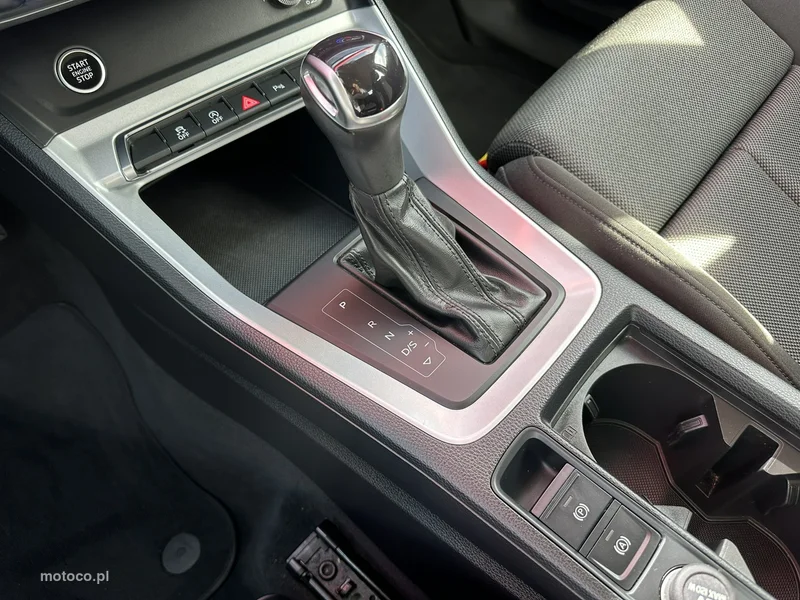 Audi Q3 F3 23