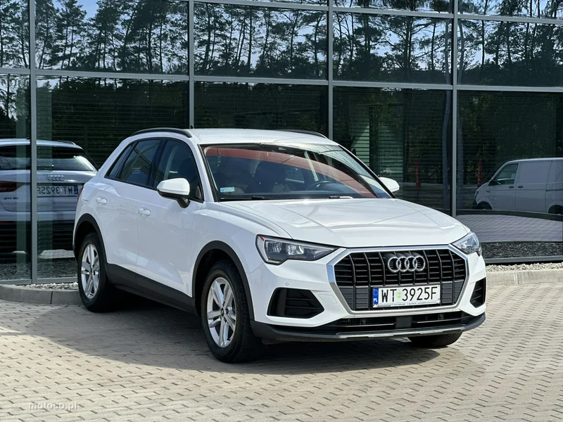 Audi Q3 F3 5