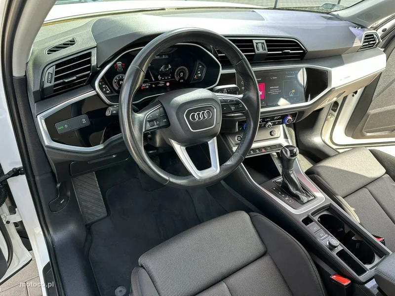 Audi Q3 F3 9