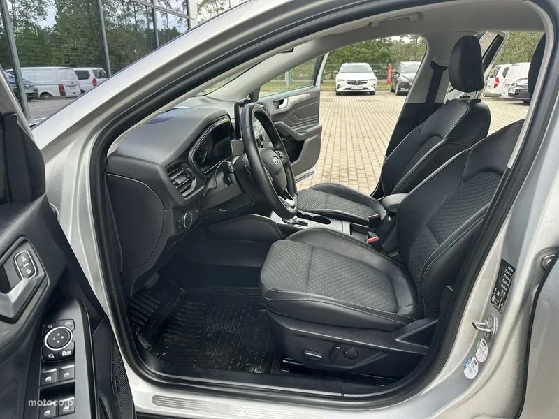 Ford Focus IV 9