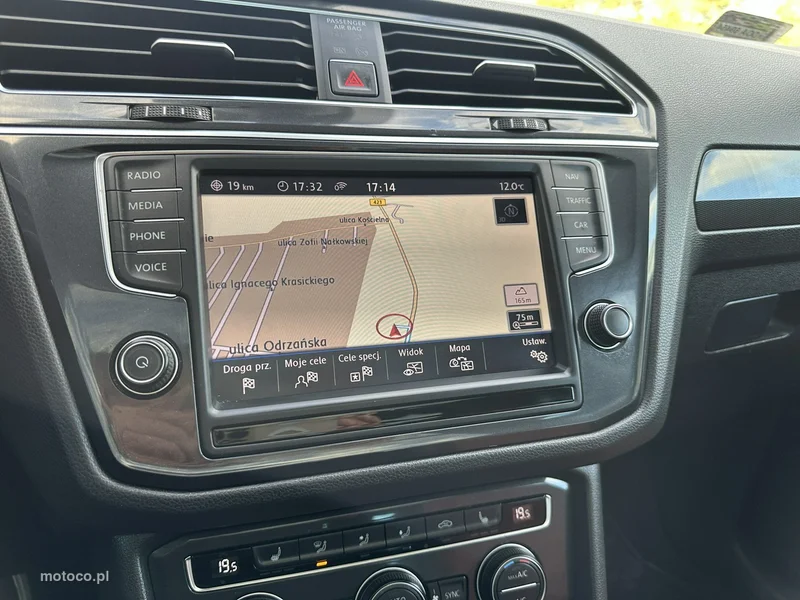 Volkswagen Tiguan AD 27