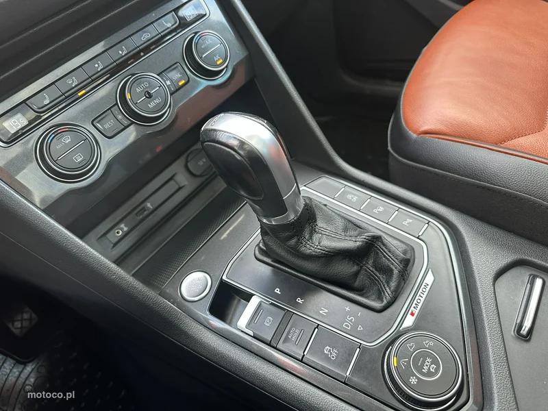 Volkswagen Tiguan AD 32
