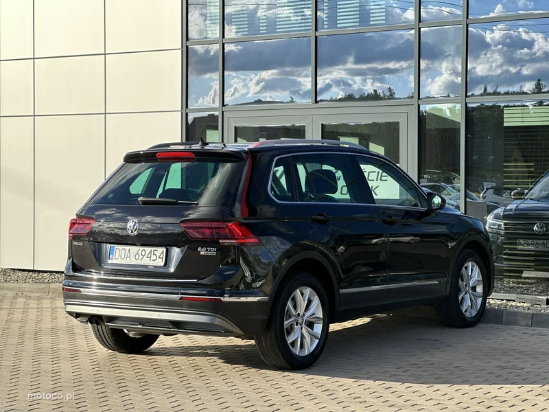 Volkswagen Tiguan AD 7