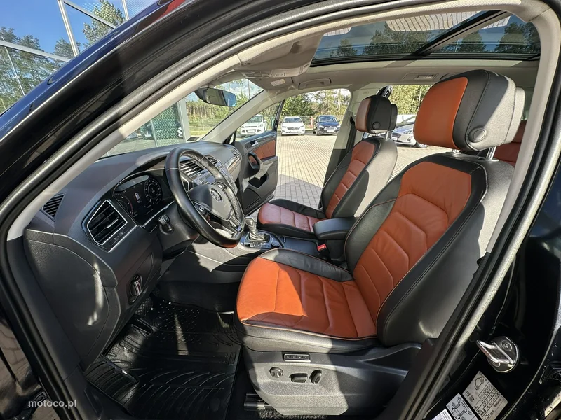 Volkswagen Tiguan AD 10