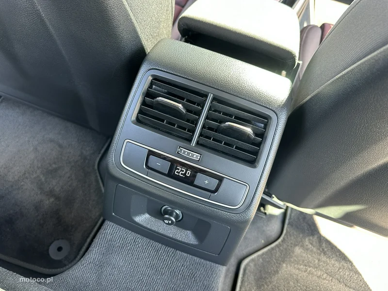 Audi A4 B9 28