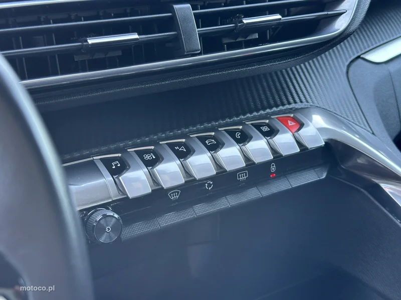 Peugeot 5008 23