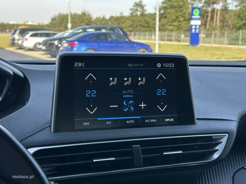 Peugeot 5008 25