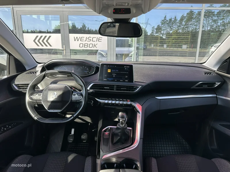 Peugeot 5008 8