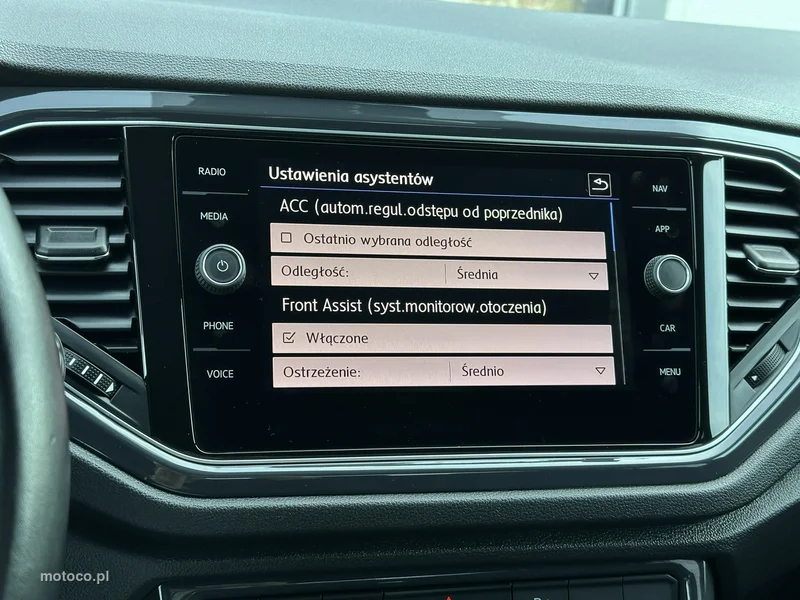 Volkswagen T-Roc A1 23