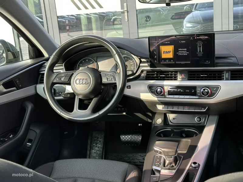 Audi A4 B9 10