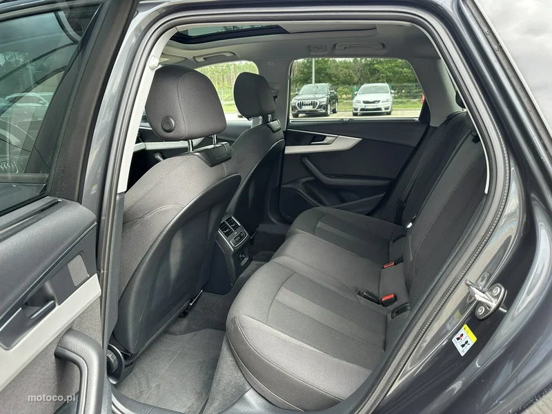 Audi A4 B9 14