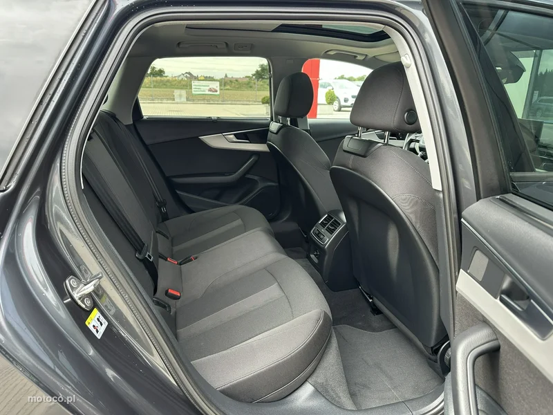 Audi A4 B9 16