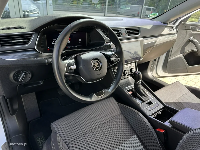 Skoda Superb III 9