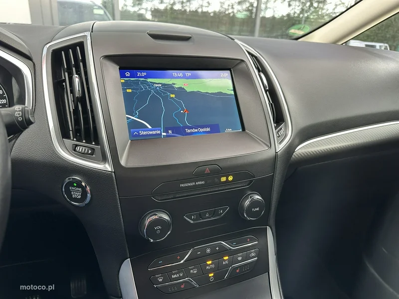 Ford S-Max II 18