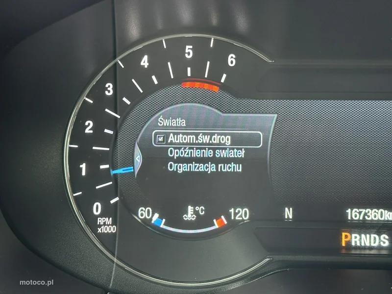 Ford S-Max II 24