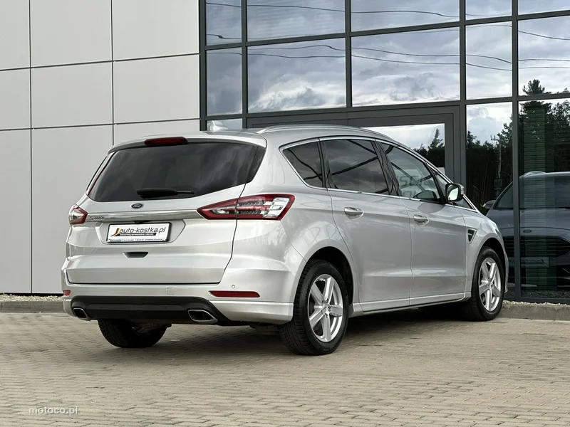 Ford S-Max II 5