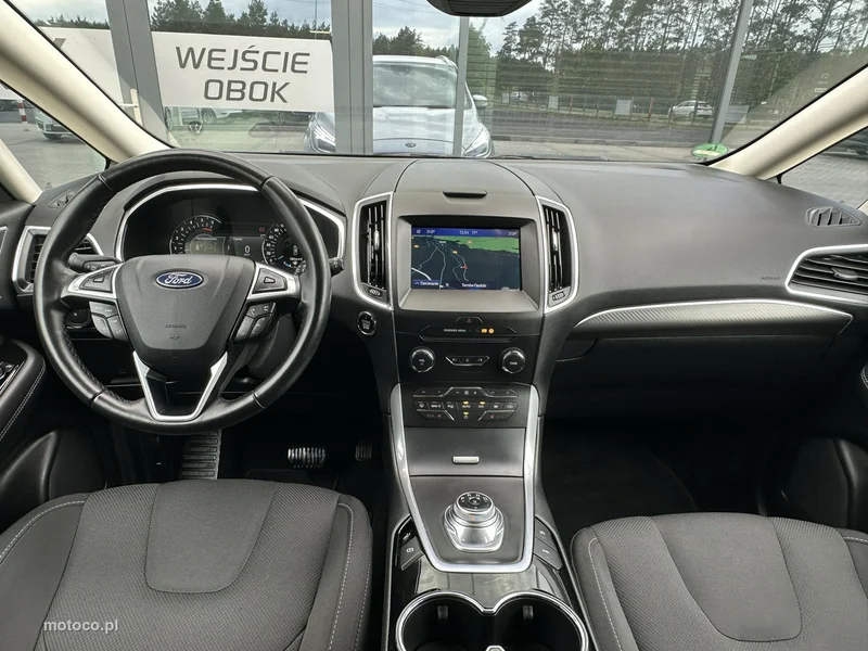 Ford S-Max II 7