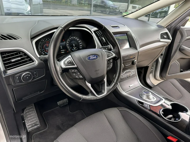 Ford S-Max II 8