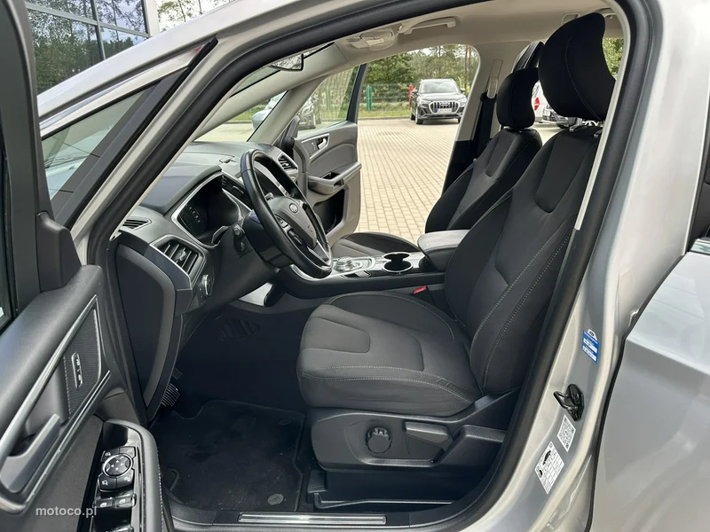 Ford S-Max II 9